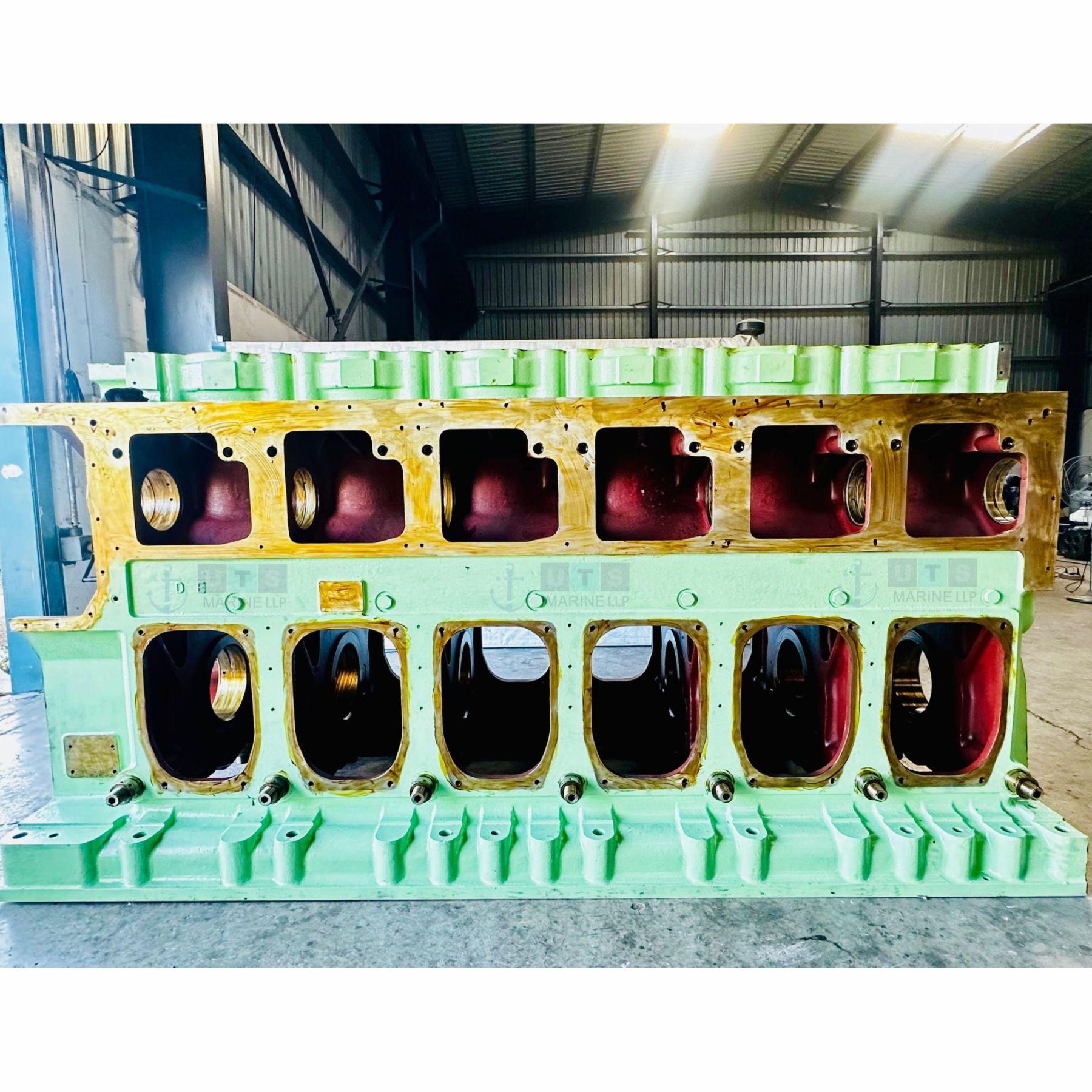 DAIHATSU 6DK28 Cylinder Block